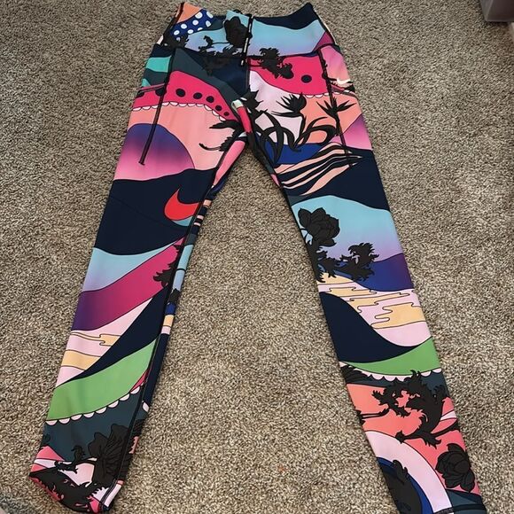 Nike Dri-Fit Epic Luxe Icon Clash Women's XS - Picture 1 of 3